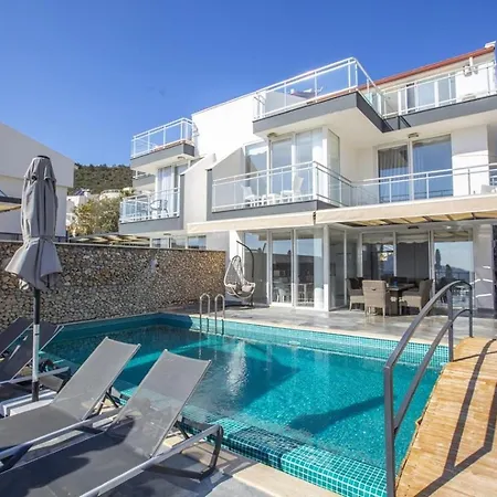 Royal 1 Villa *